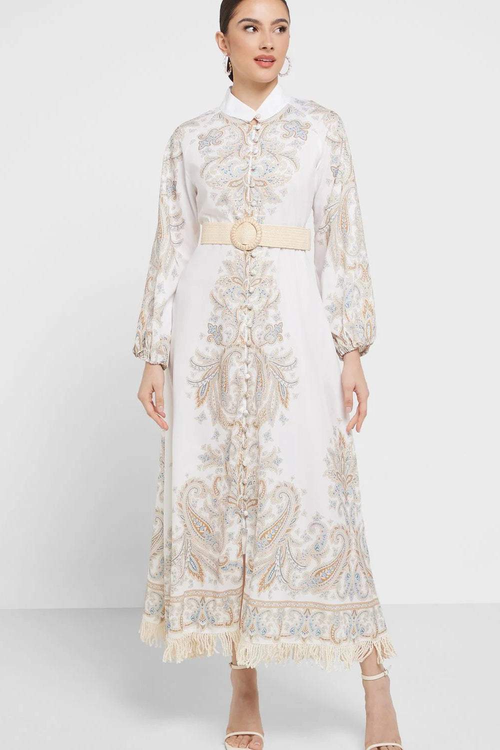 Gracefully Styled Dress for Any Occasion