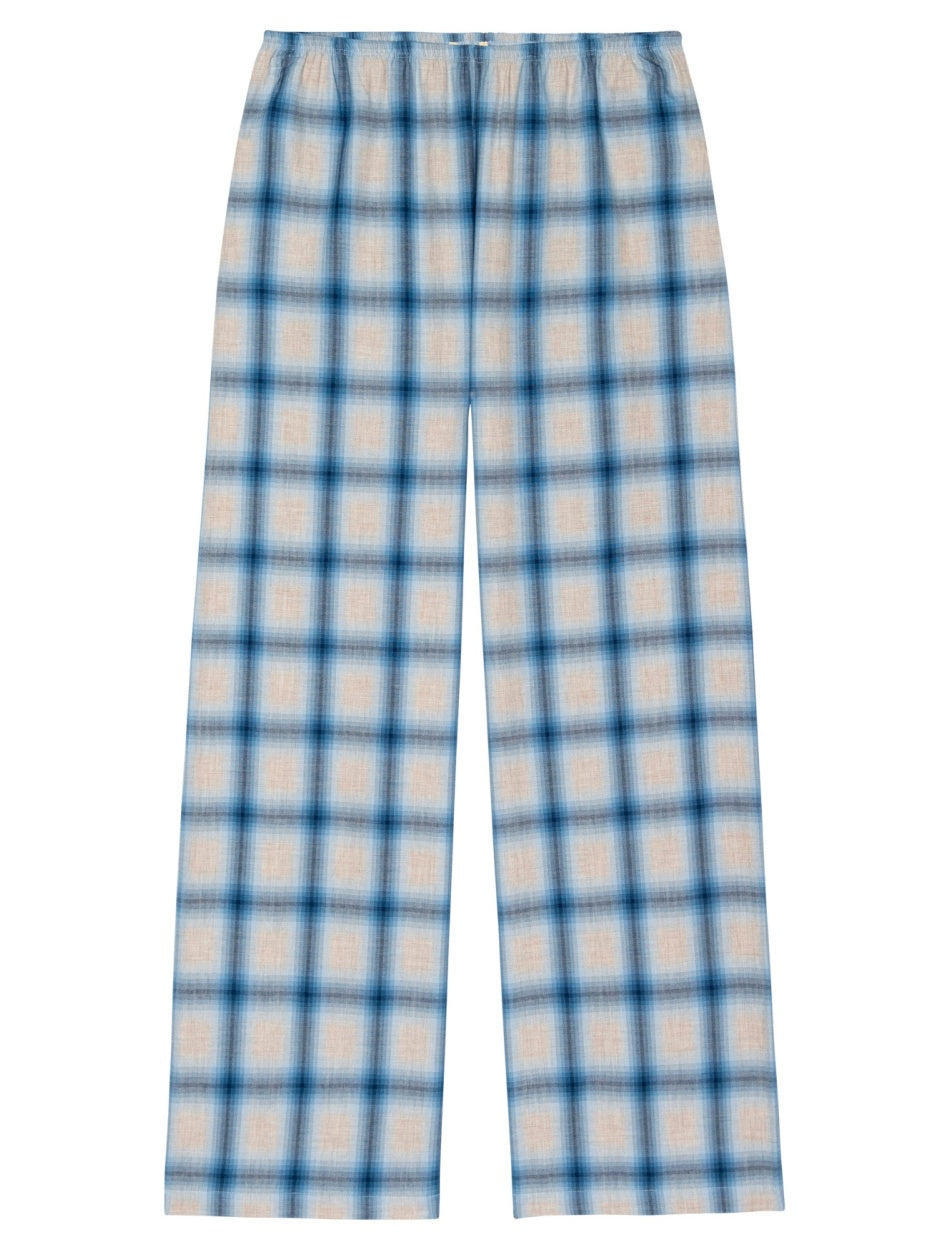 Effortlessly Elegant Pants with a Timeless Design