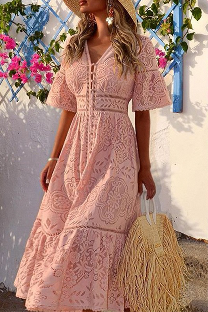 Well Tailored Dress with a Graceful Silhouette