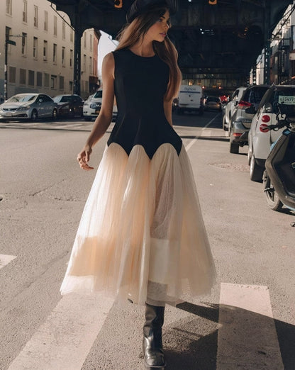 Beautifully Crafted Dress in a Classic Style
