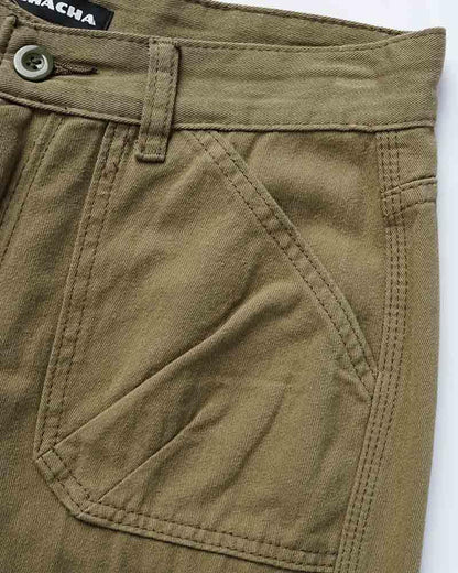 Elegantly Styled Pants for Everyday Wear