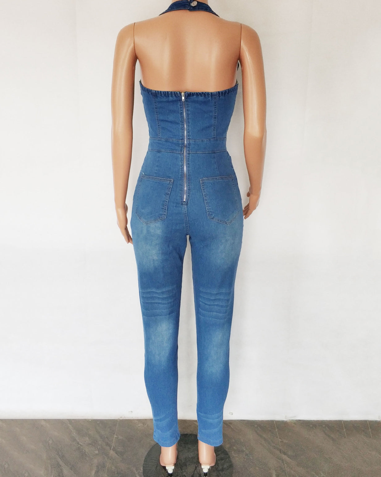 Beautifully Finished Garment in a Timeless Design