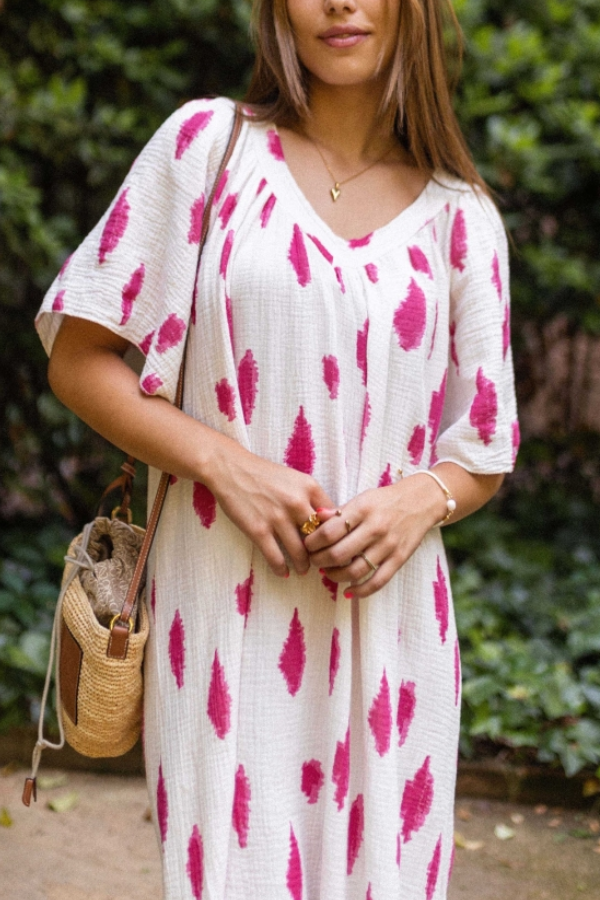 Sophisticated Dress with a Clean Classic Look