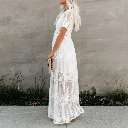 Sophisticated Dress with a Clean Classic Look