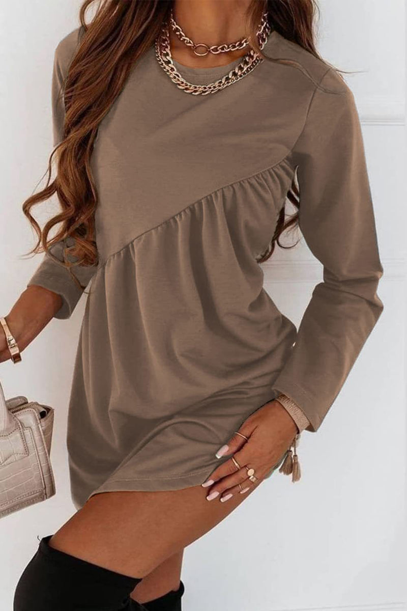 Well Tailored Dress with a Graceful Silhouette
