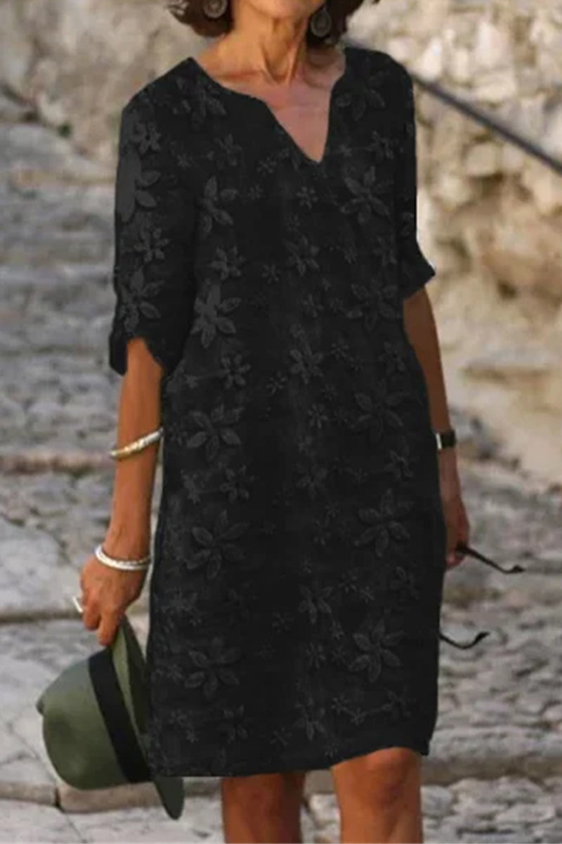 Sophisticated Dress with a Clean Classic Look