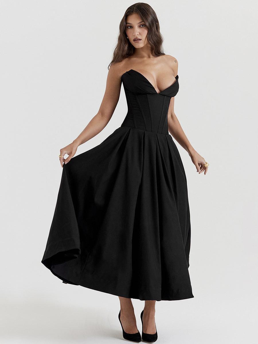 Well Tailored Dress with a Graceful Silhouette