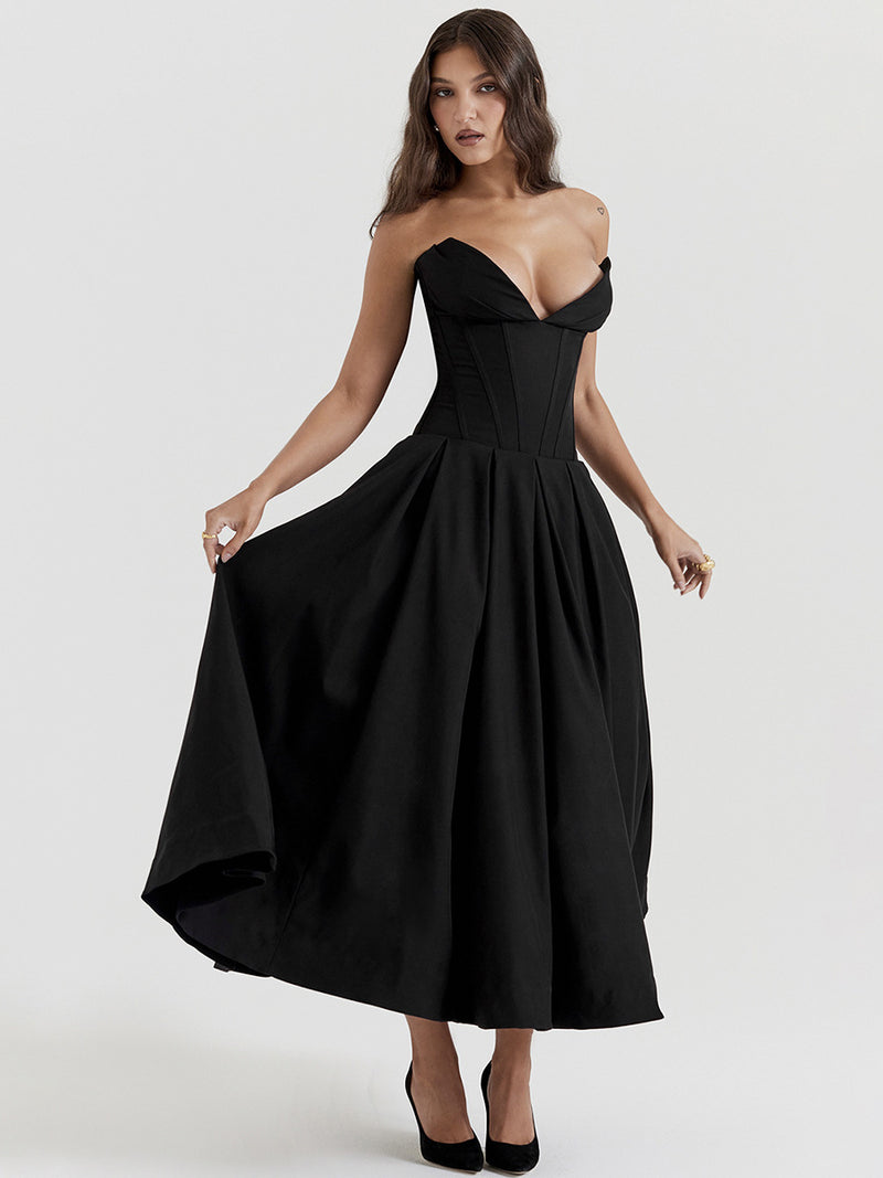 Well Tailored Dress with a Graceful Silhouette