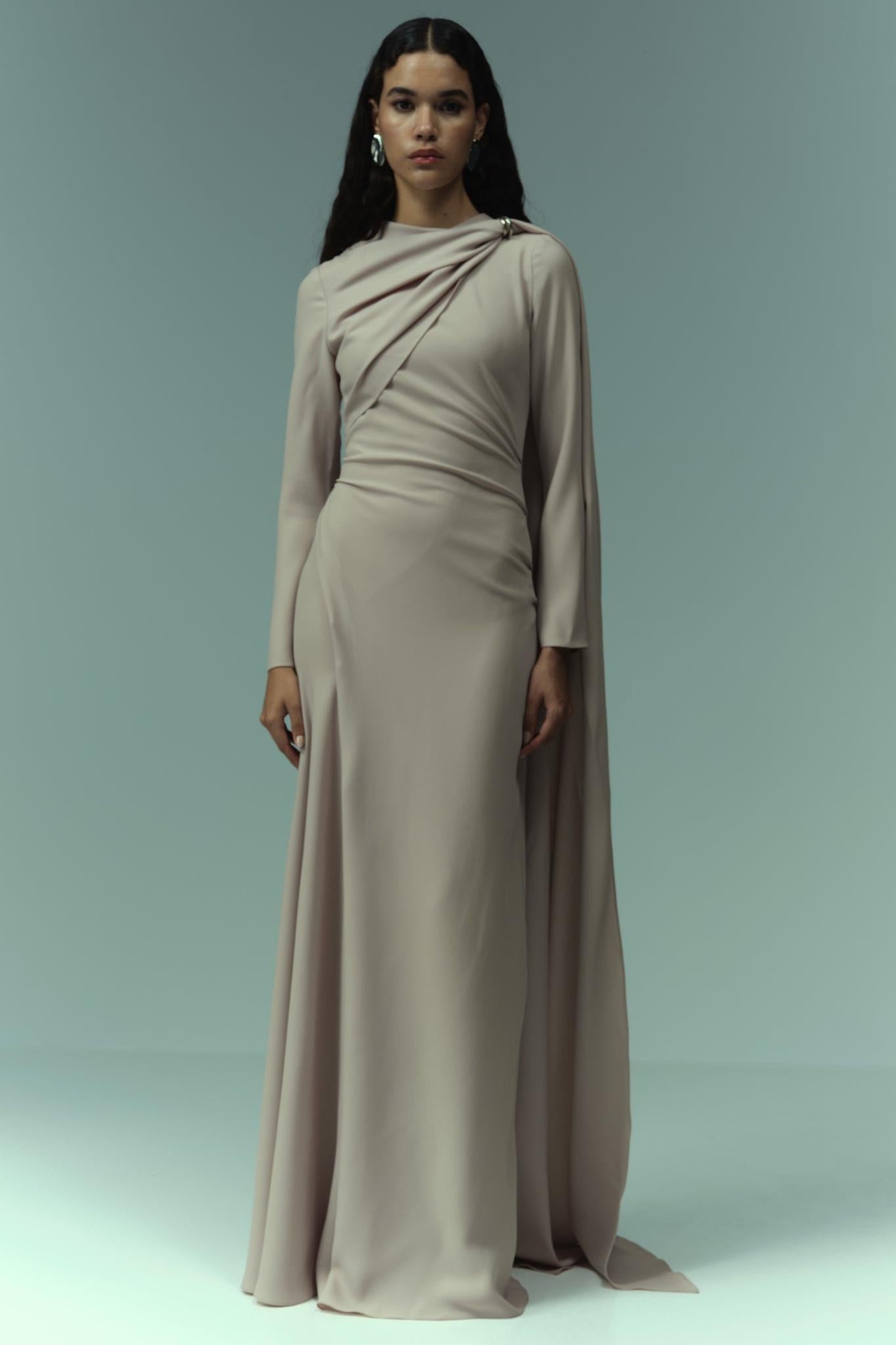Effortlessly Elegant Dress with a Timeless Design