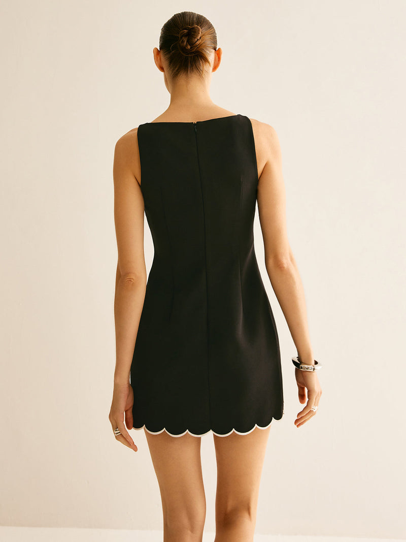 Gracefully Styled Dress for Any Occasion