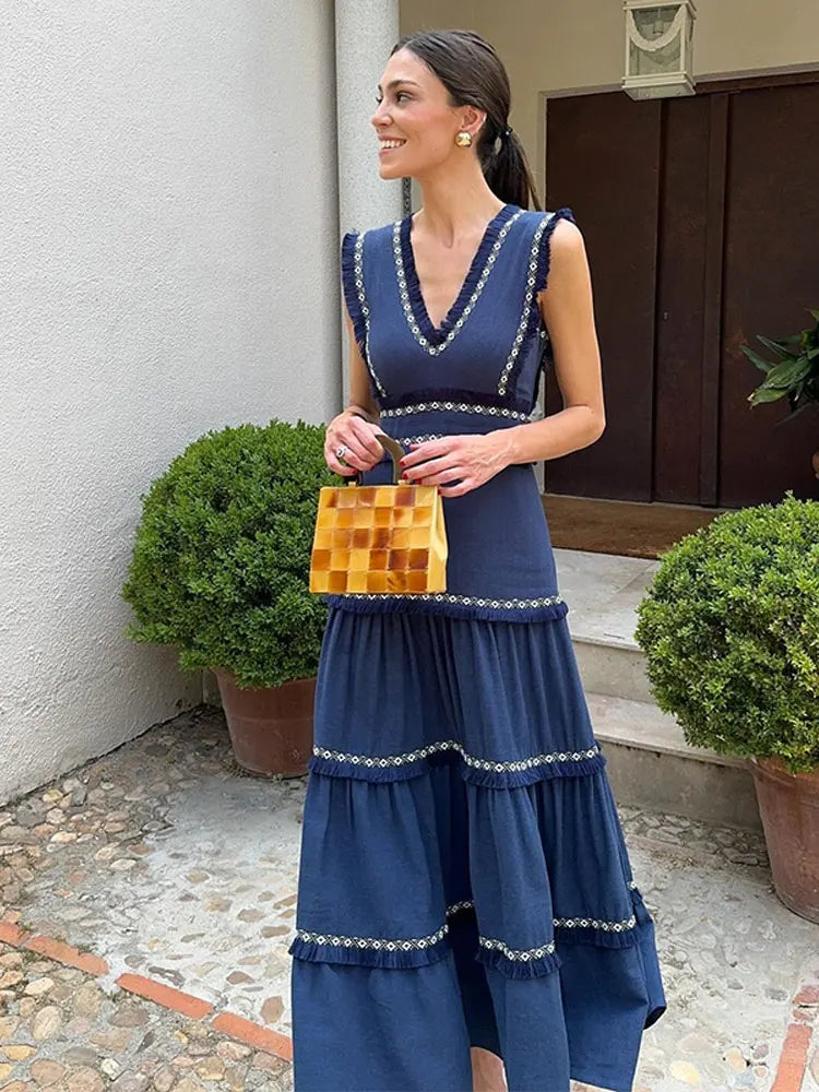 Classic Vintage & Enduringly Stylish Dress