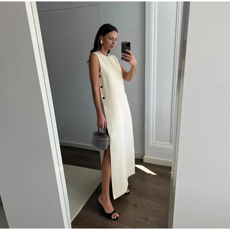 Polished Dress with an Effortless Classic Look