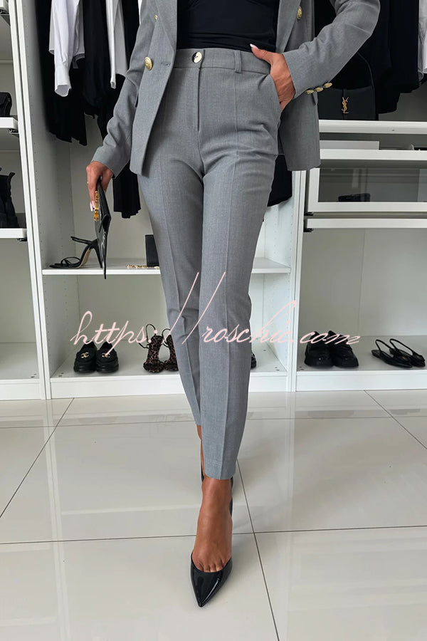 Well Tailored Pants with a Graceful Silhouette