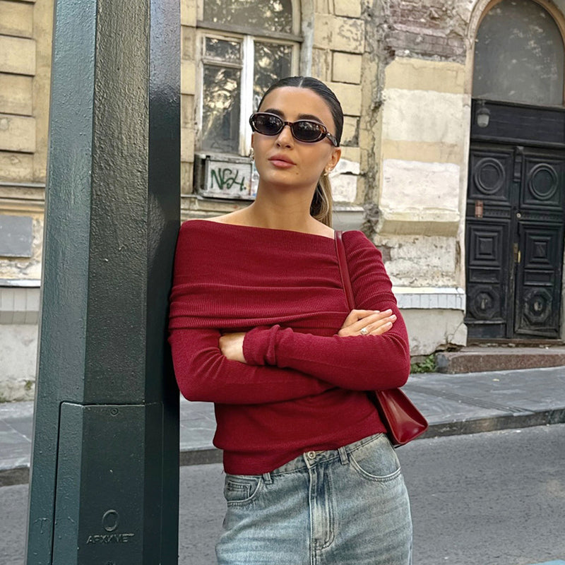 Effortlessly Elegant Top with a Timeless Design