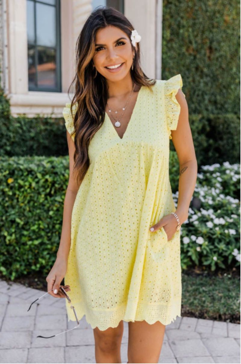 Classic Vintage Dress with a Flattering Fit
