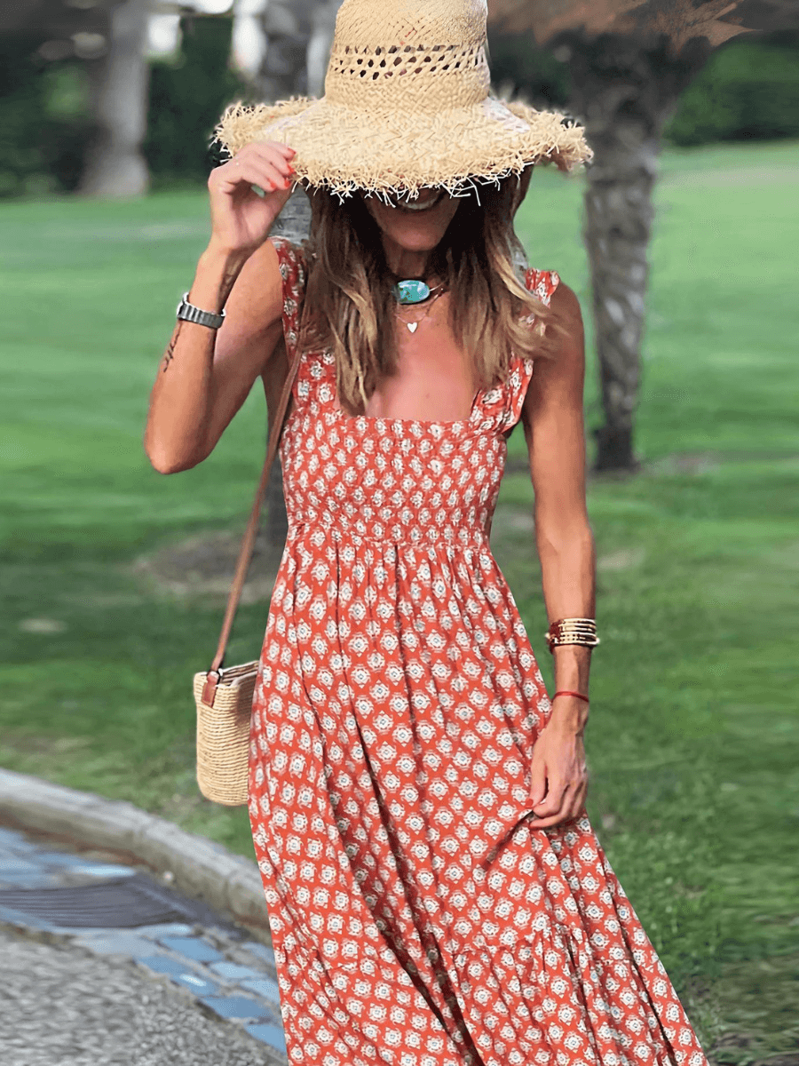 Well Tailored Dress with a Graceful Silhouette