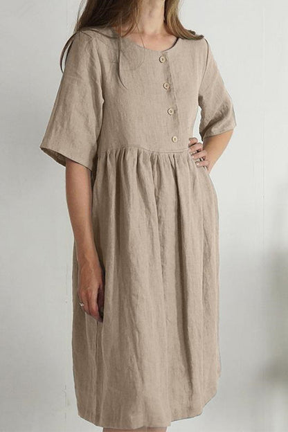 Effortlessly Elegant Dress with a Timeless Design