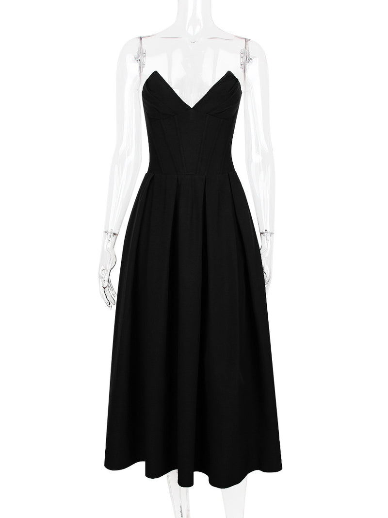 Well Tailored Dress with a Graceful Silhouette