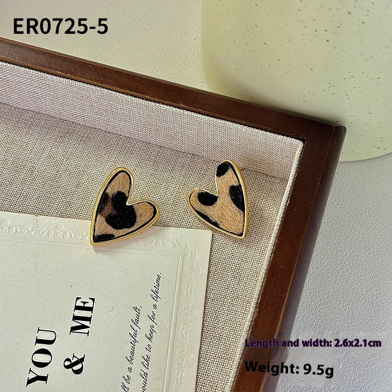 Classic Earring with Timeless Appeal