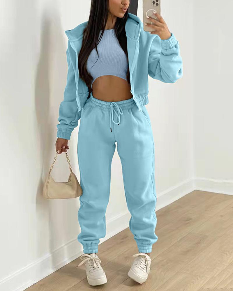 Classic Vintage Pants with a Flattering Fit