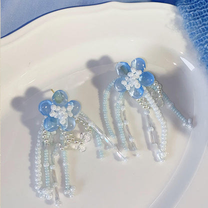 Beautiful Silver Earring with Unique Style