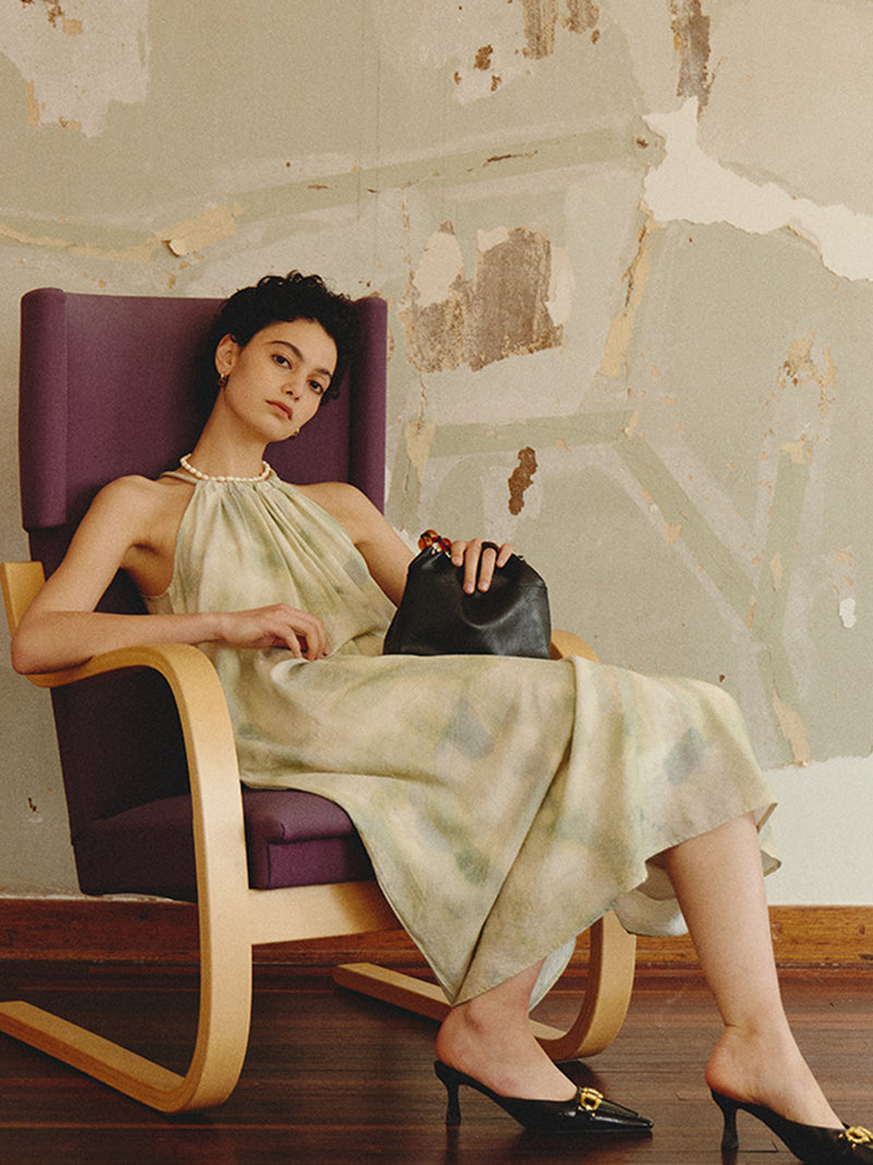 Classic Vintage & Enduringly Stylish Dress