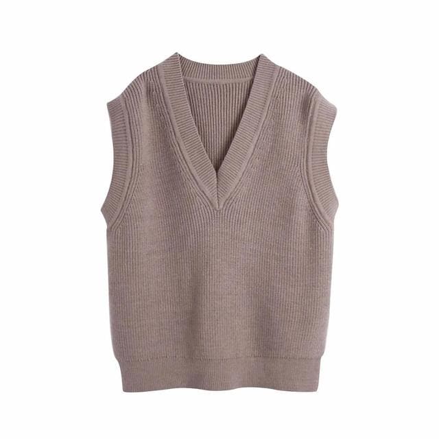 Sophisticated Sweater with a Clean Classic Look