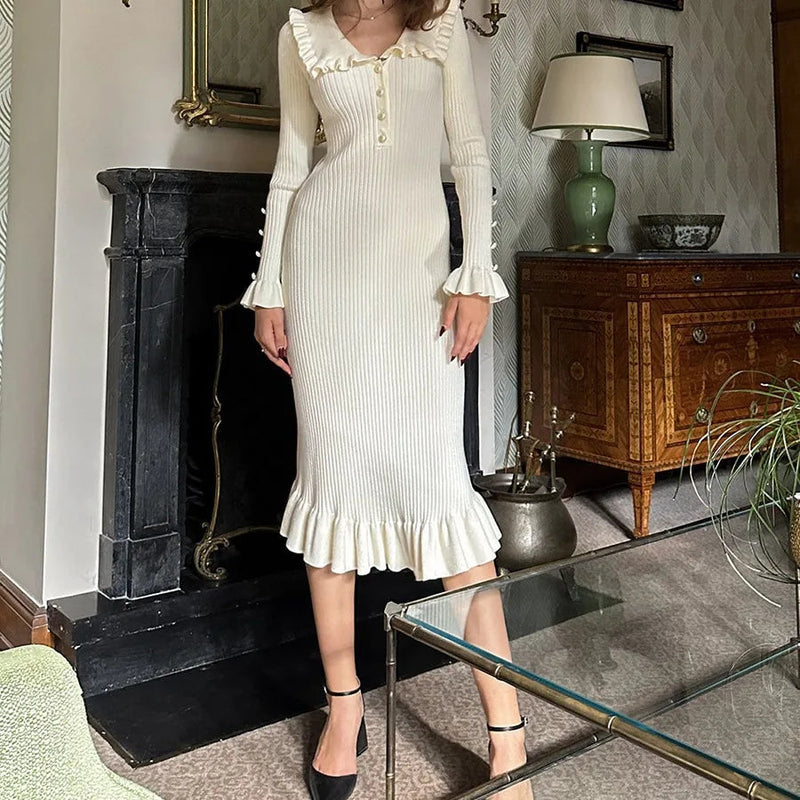 Classic Vintage Dress with a Flattering Fit