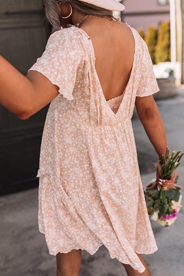 A Vintage Style Dress with Delicate Timeless Details