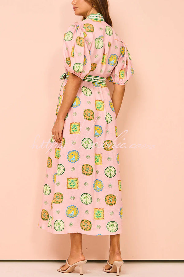 Classic Vintage Dress with a Flattering Fit