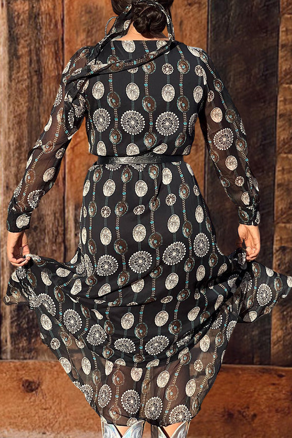 Classic Vintage Dress with a Flattering Fit