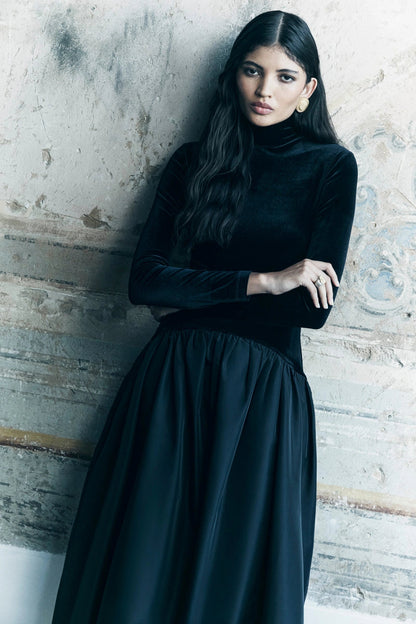Polished Dress with an Effortless Classic Look