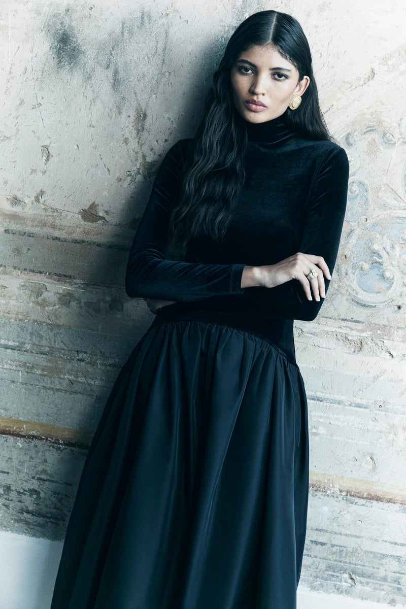 Polished Dress with an Effortless Classic Look