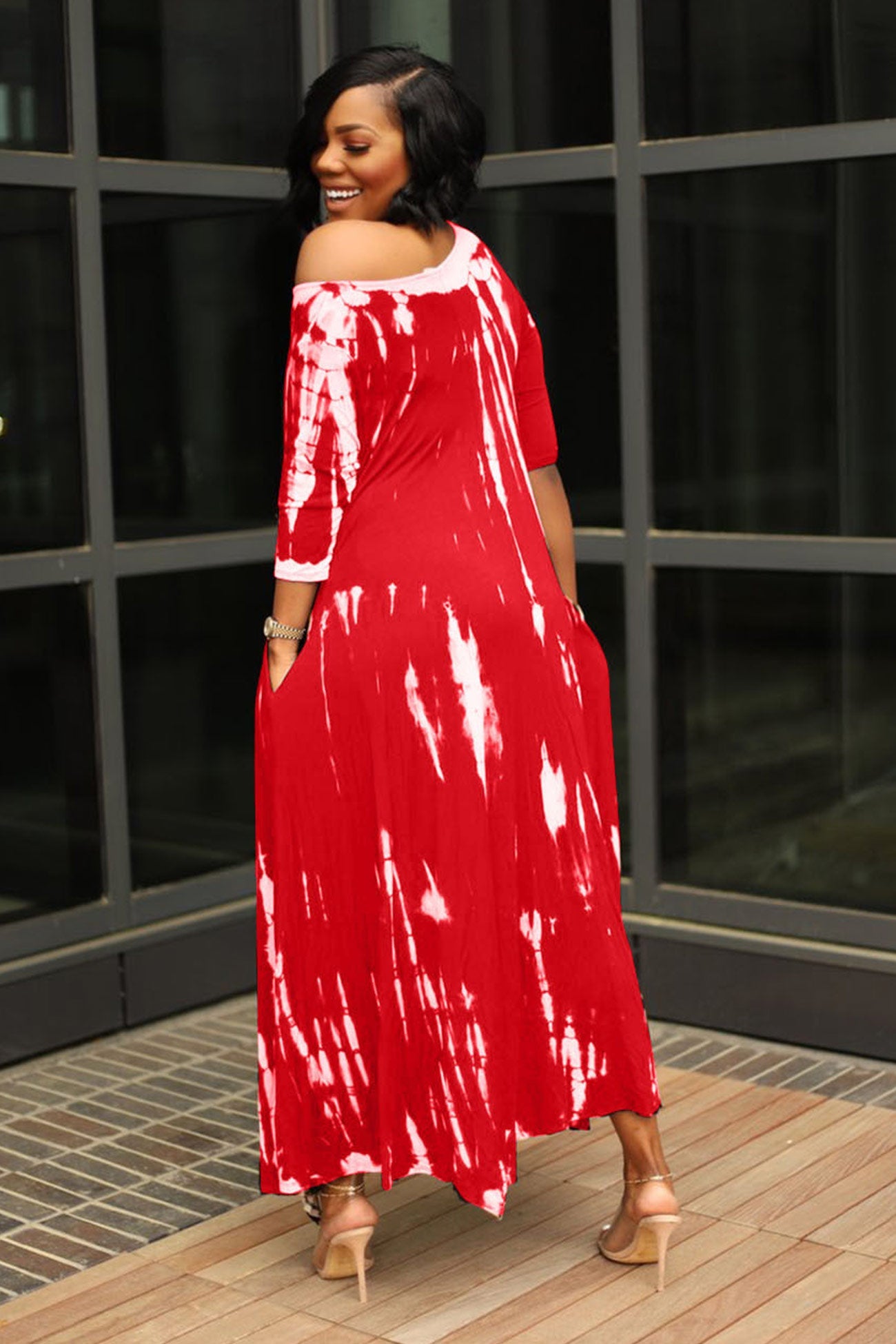 Gracefully Styled Dress for Any Occasion