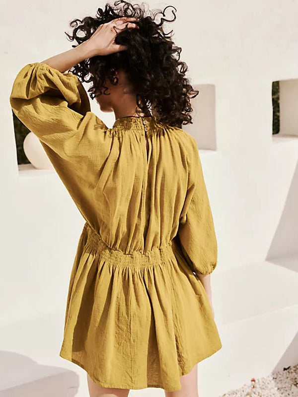 Well Tailored Dress with a Graceful Silhouette