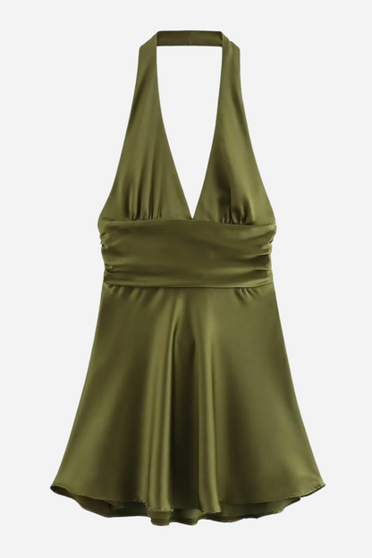 Polished Dress with an Effortless Classic Look