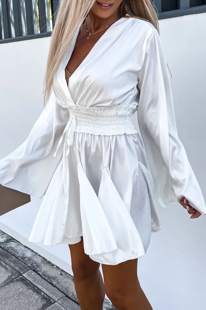 Beautifully Finished Dress in a Timeless Design