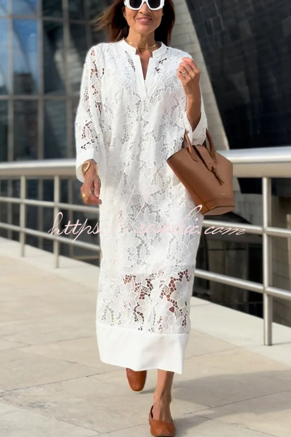 Beautifully Finished Dress in a Timeless Design