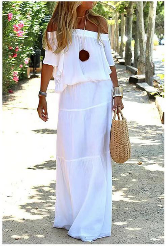 Beautifully Finished Dress in a Timeless Design