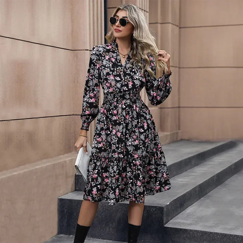 Classic Vintage Dress with a Flattering Fit