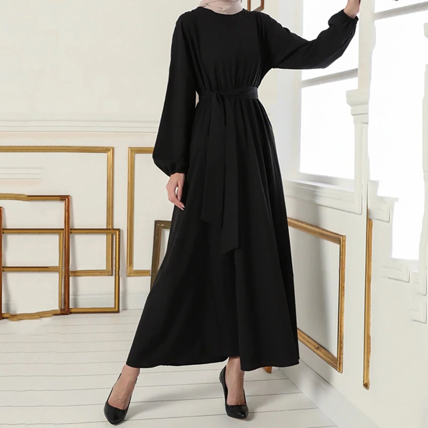 Gracefully Styled Dress for Any Occasion