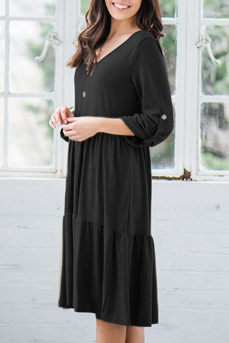 A Vintage Style Dress with Delicate Timeless Details