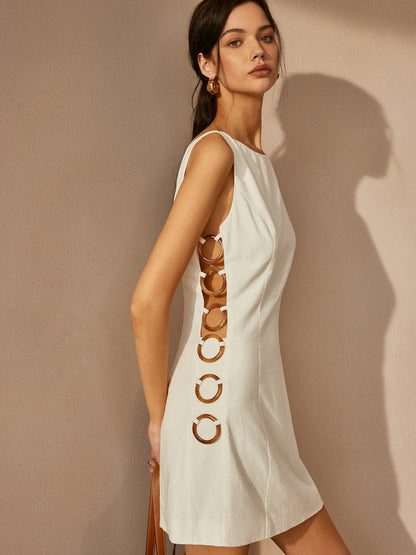 Effortlessly Elegant Dress with a Timeless Design