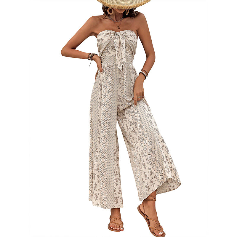 Well Tailored Top with a Graceful Silhouette