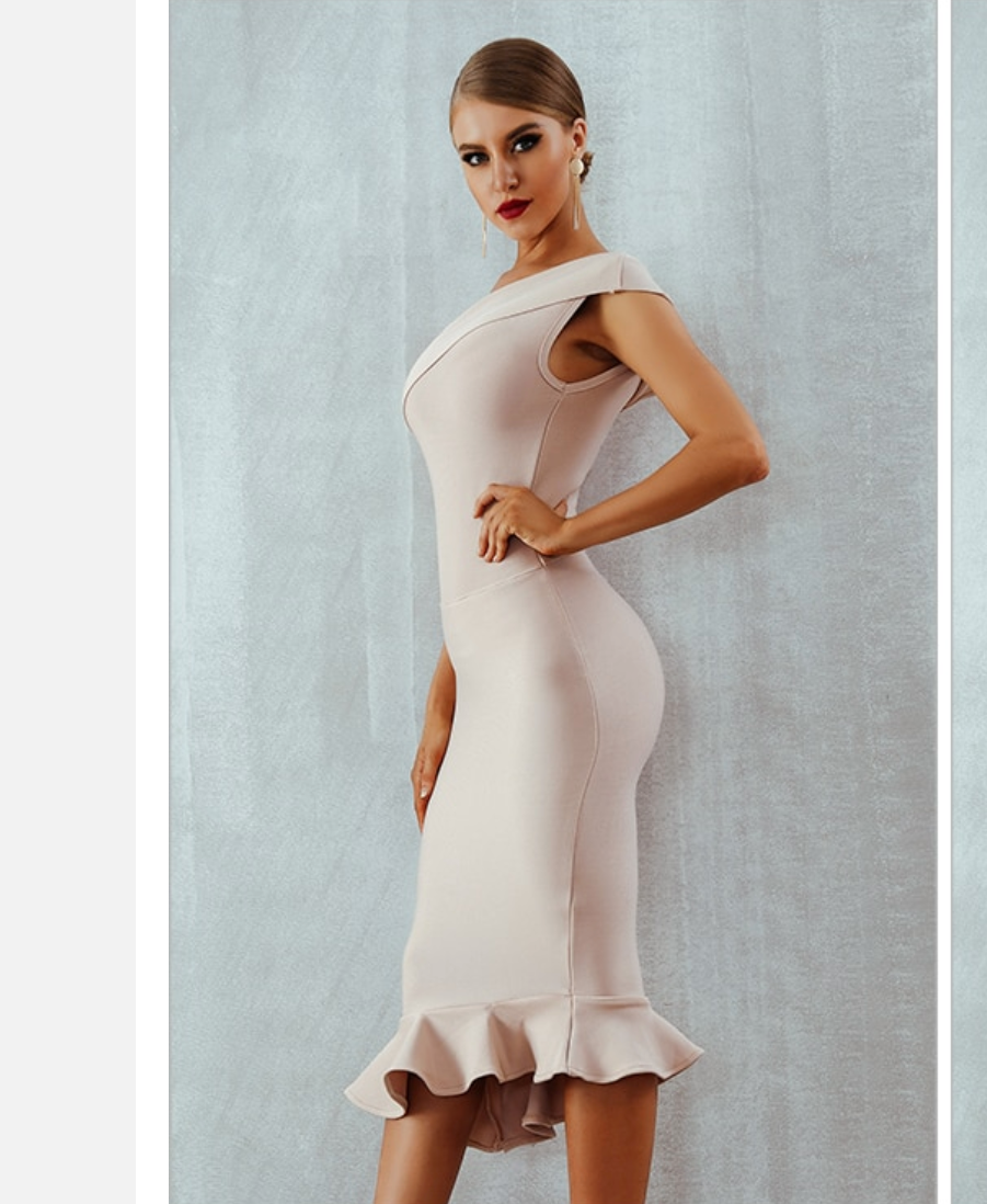 Beautifully Finished Dress in a Timeless Design