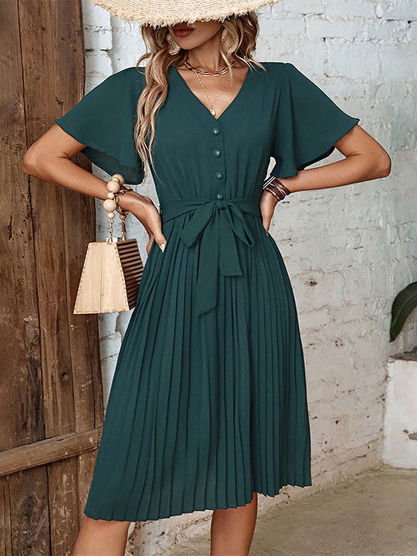 Sophisticated Dress with a Clean Classic Look