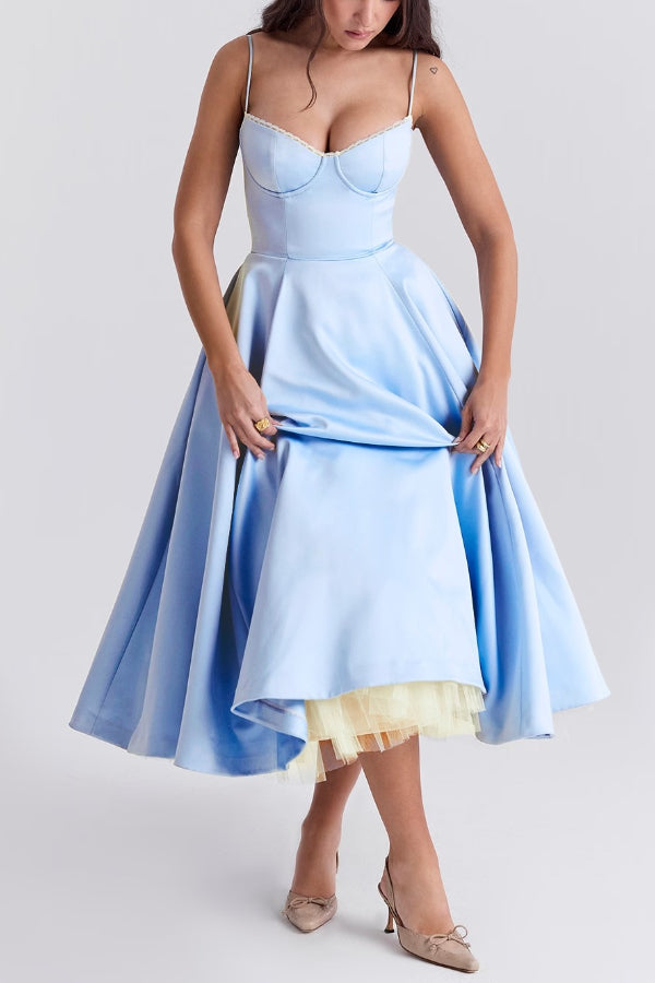 Gracefully Styled Dress for Any Occasion