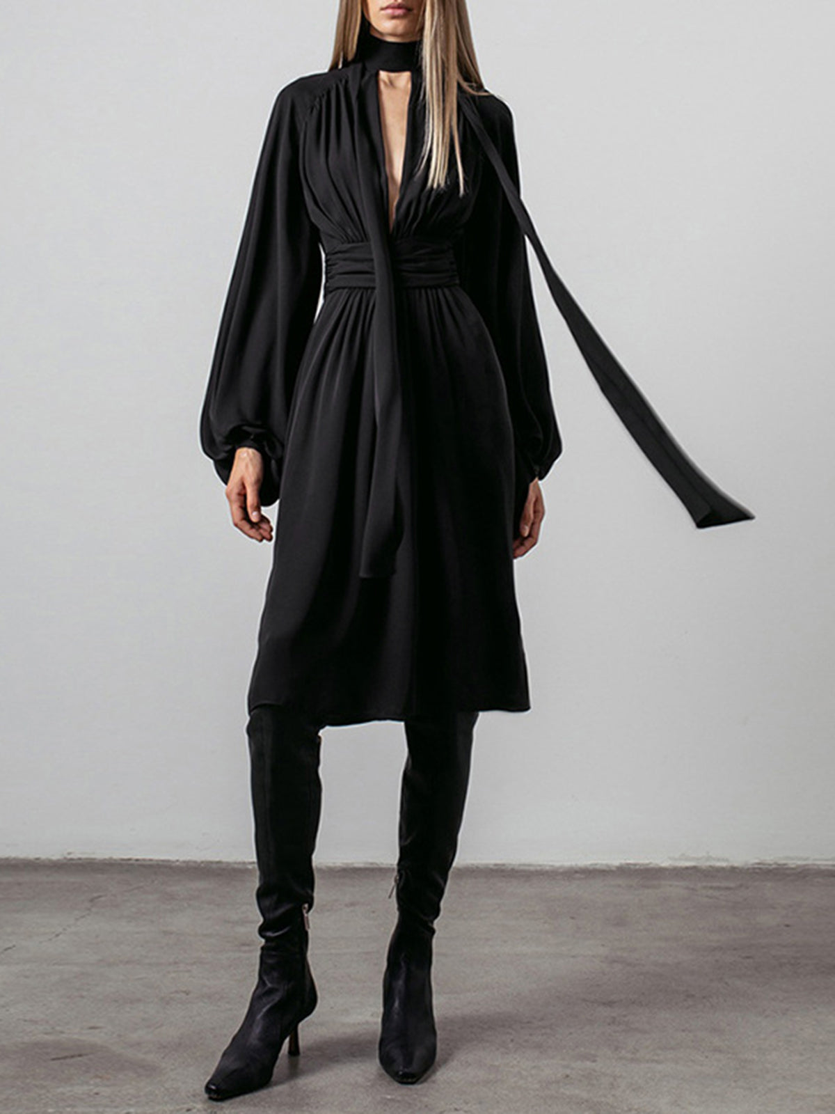 Gracefully Styled Dress for Any Occasion