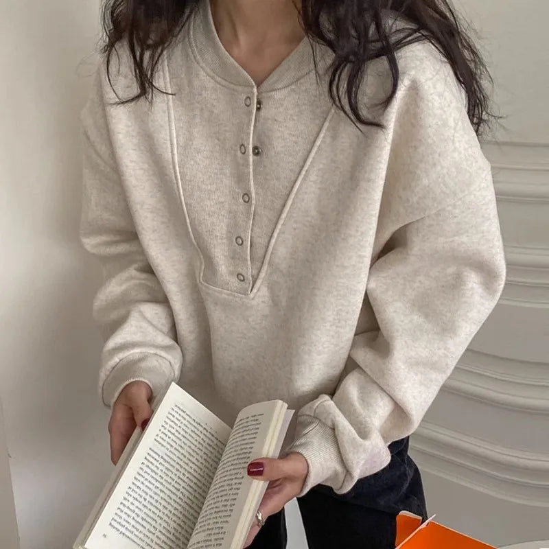 Gracefully Styled Pullover for Any Occasion