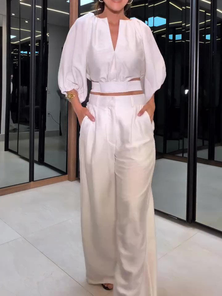 Well Tailored Pants with a Graceful Silhouette